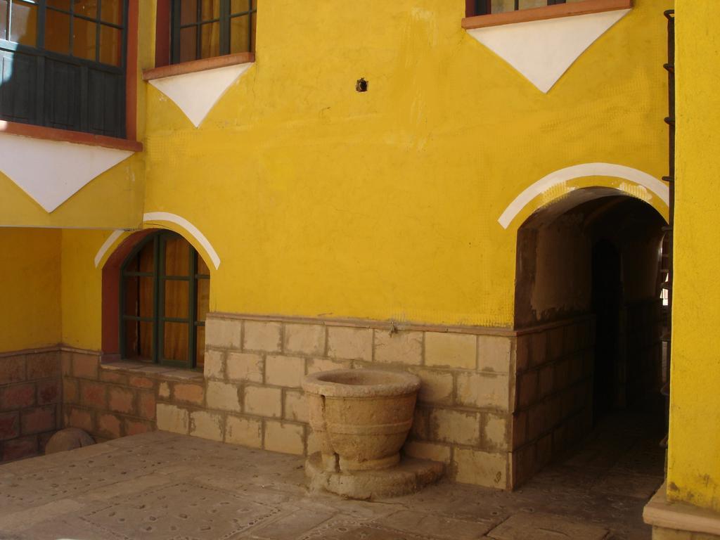 Hostal La Casona Потосі Екстер'єр фото