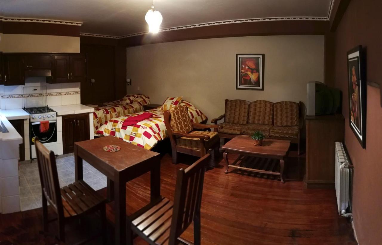 Hostal La Casona Потосі Екстер'єр фото